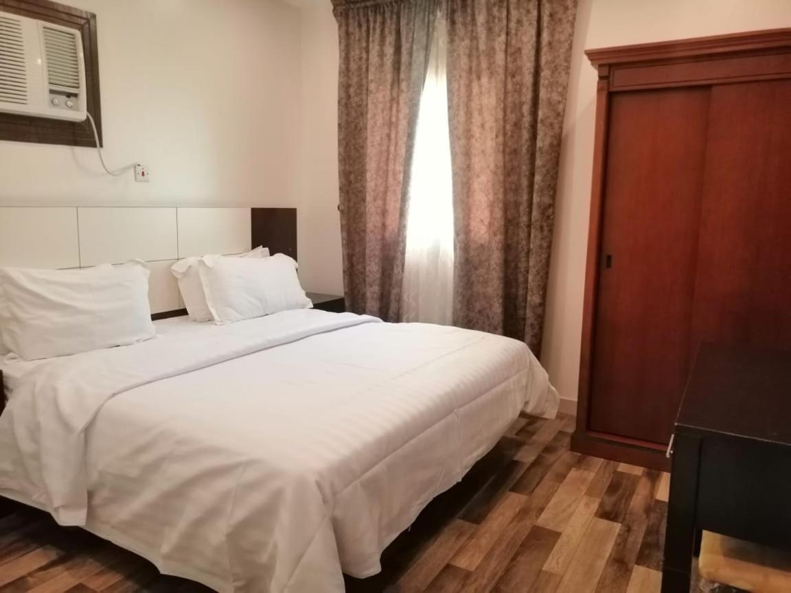 Loaloat Al Khobar 2 Furnished Units Aparthotel Esterno foto