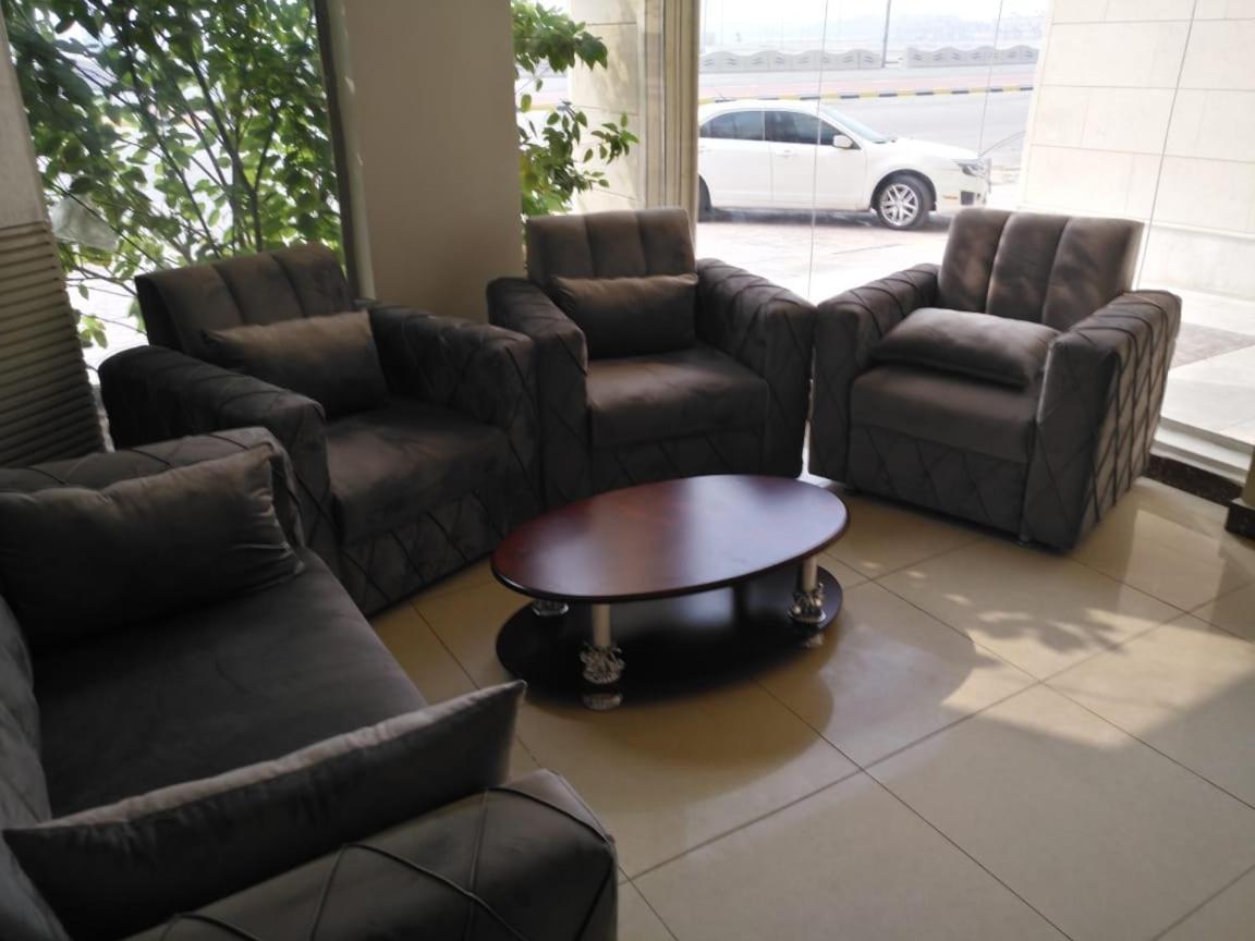 Loaloat Al Khobar 2 Furnished Units Aparthotel Esterno foto